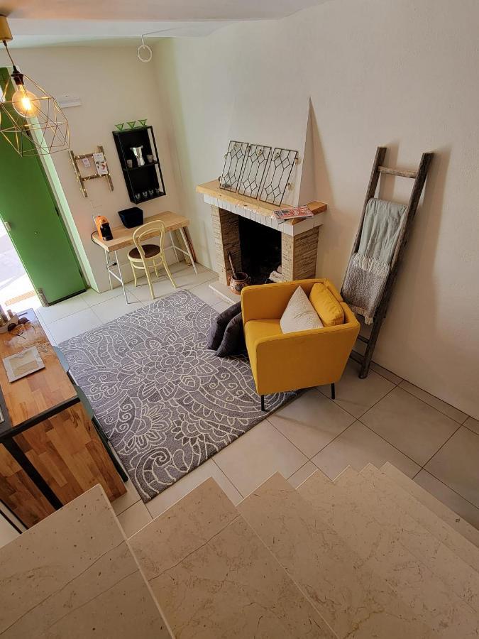 Ancient Stone 'Casa Rosa'- Sea And Mountain View Tranquil Borgo Villa Tavenna Bagian luar foto